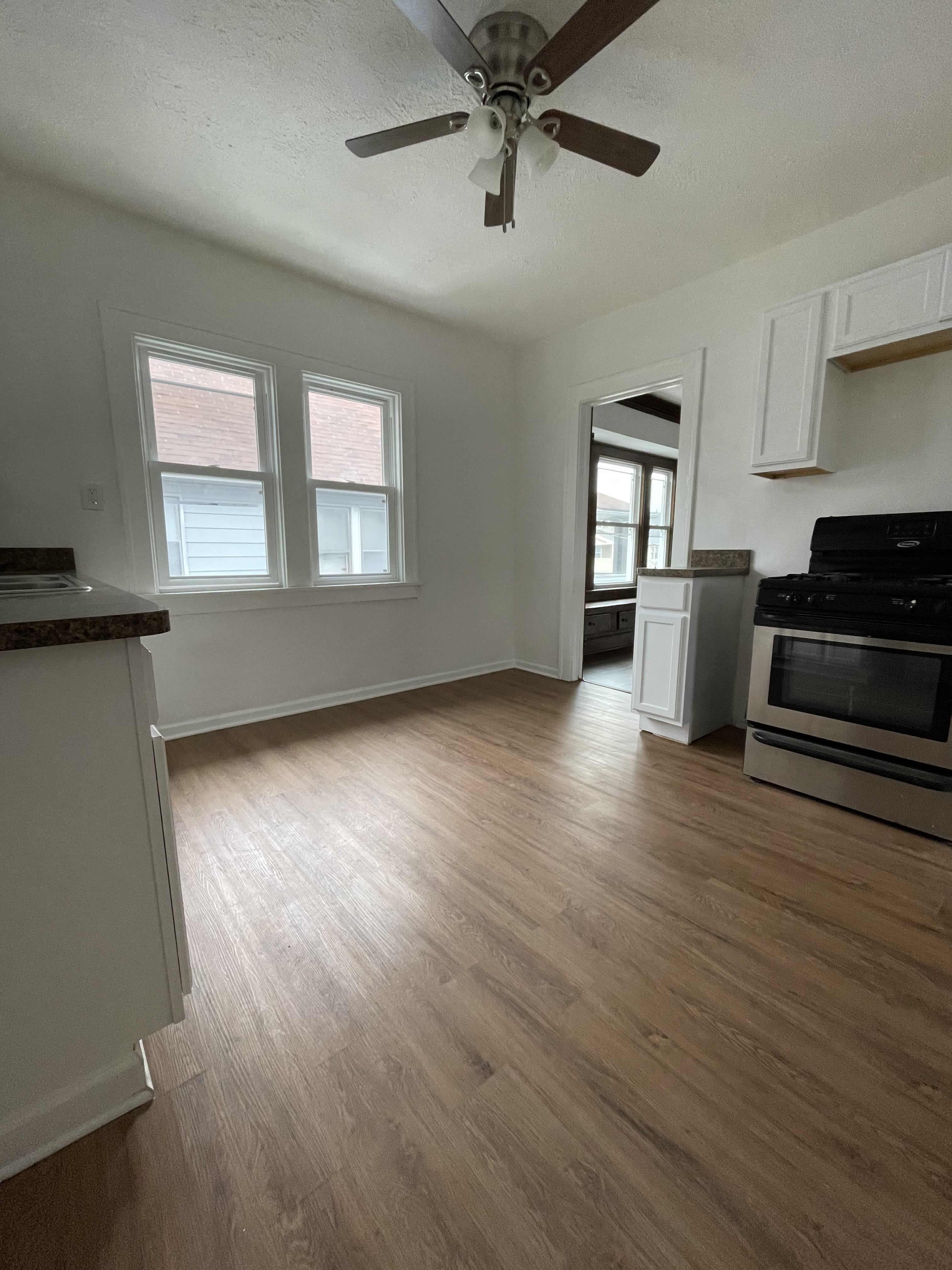 3716 E 153rd St – photo 1