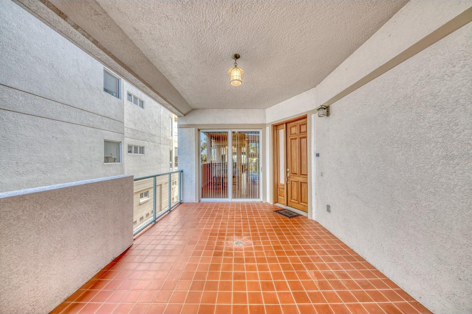 1042 BELLASOL Way – photo 1