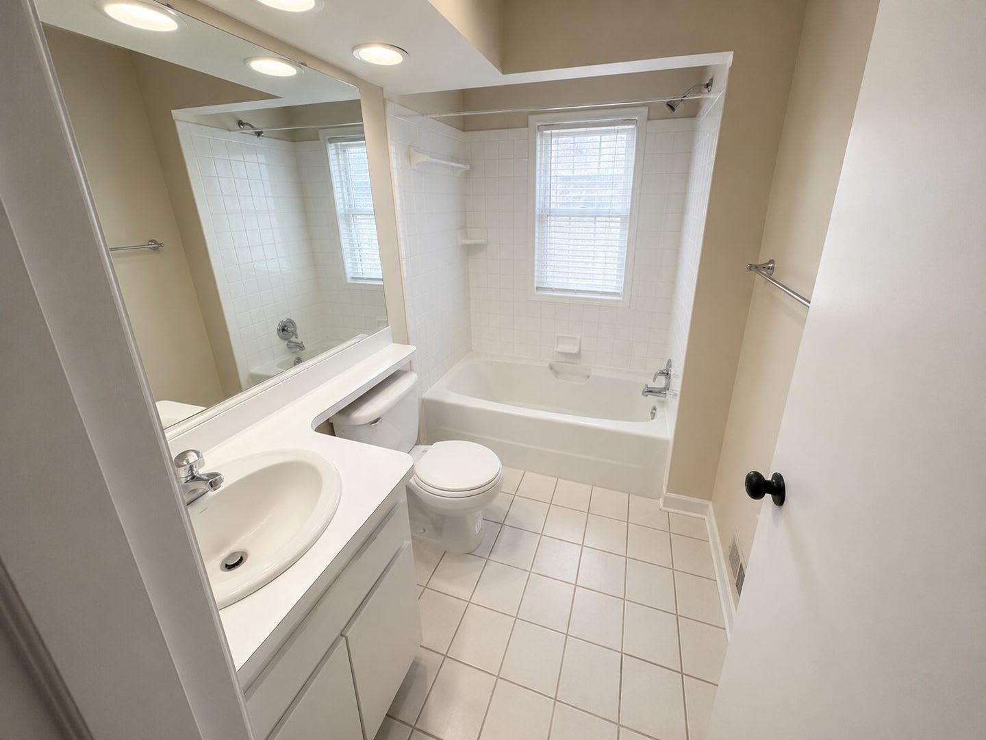 Beautiful 2-bedroom townhouse in Flint – photo 5