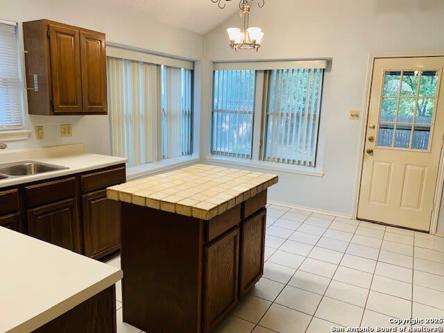 2538 Montebello – photo 5