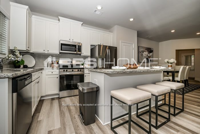 2731 Porchlight Court – photo 4
