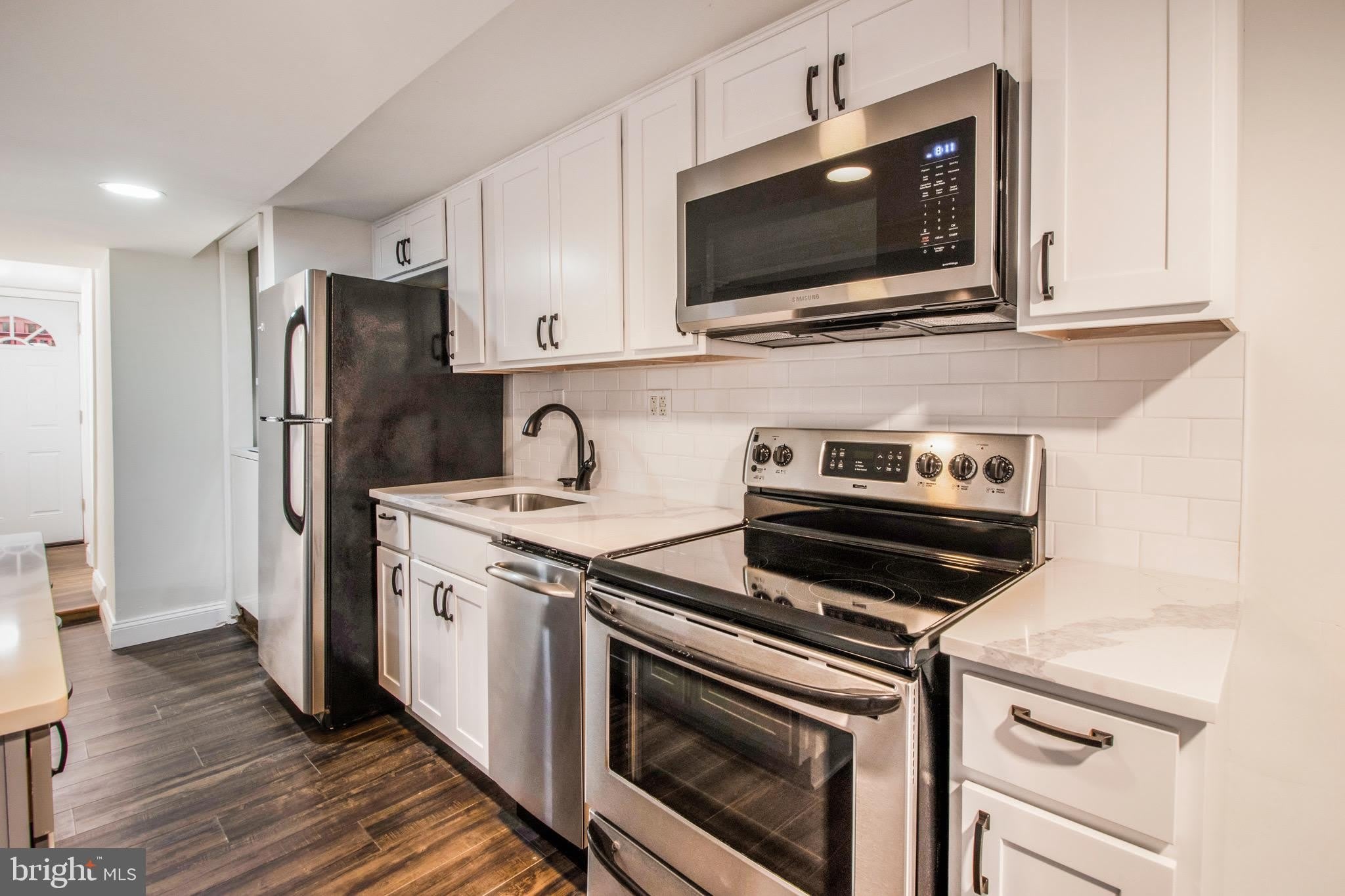 104 15TH Street SE – photo 5