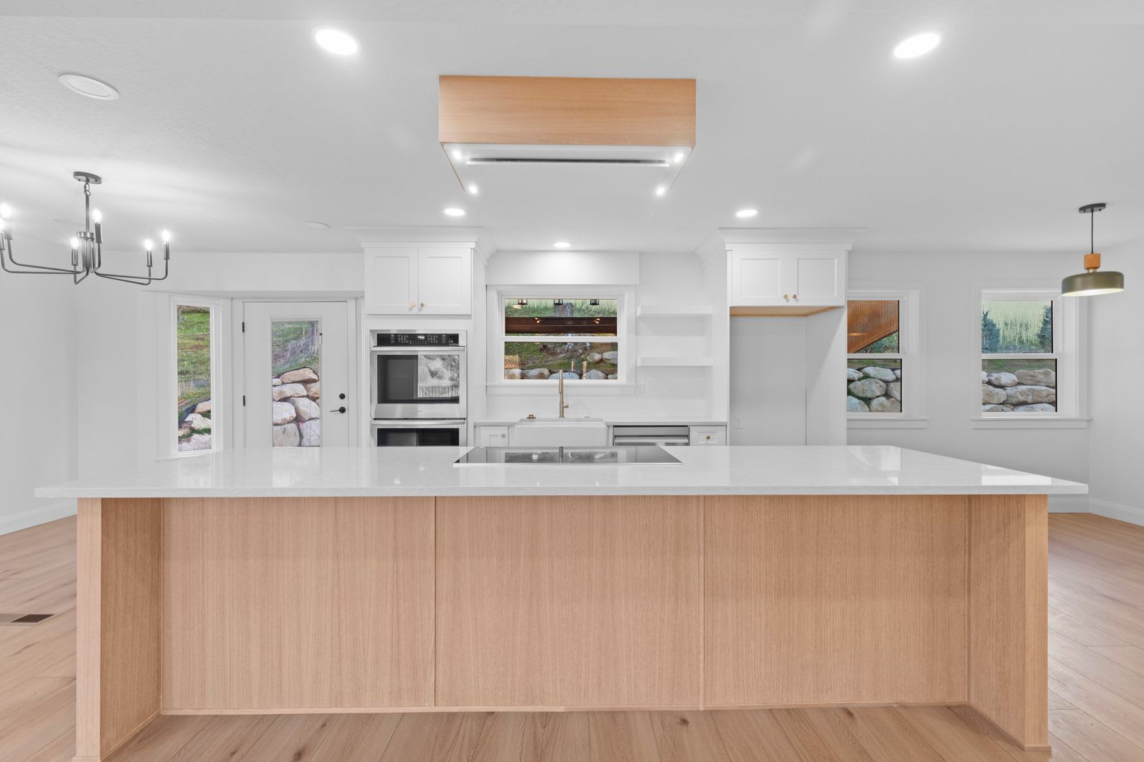 Elevated 5-Bedroom Home in Sandy, UT with Mountain Views! – photo 5