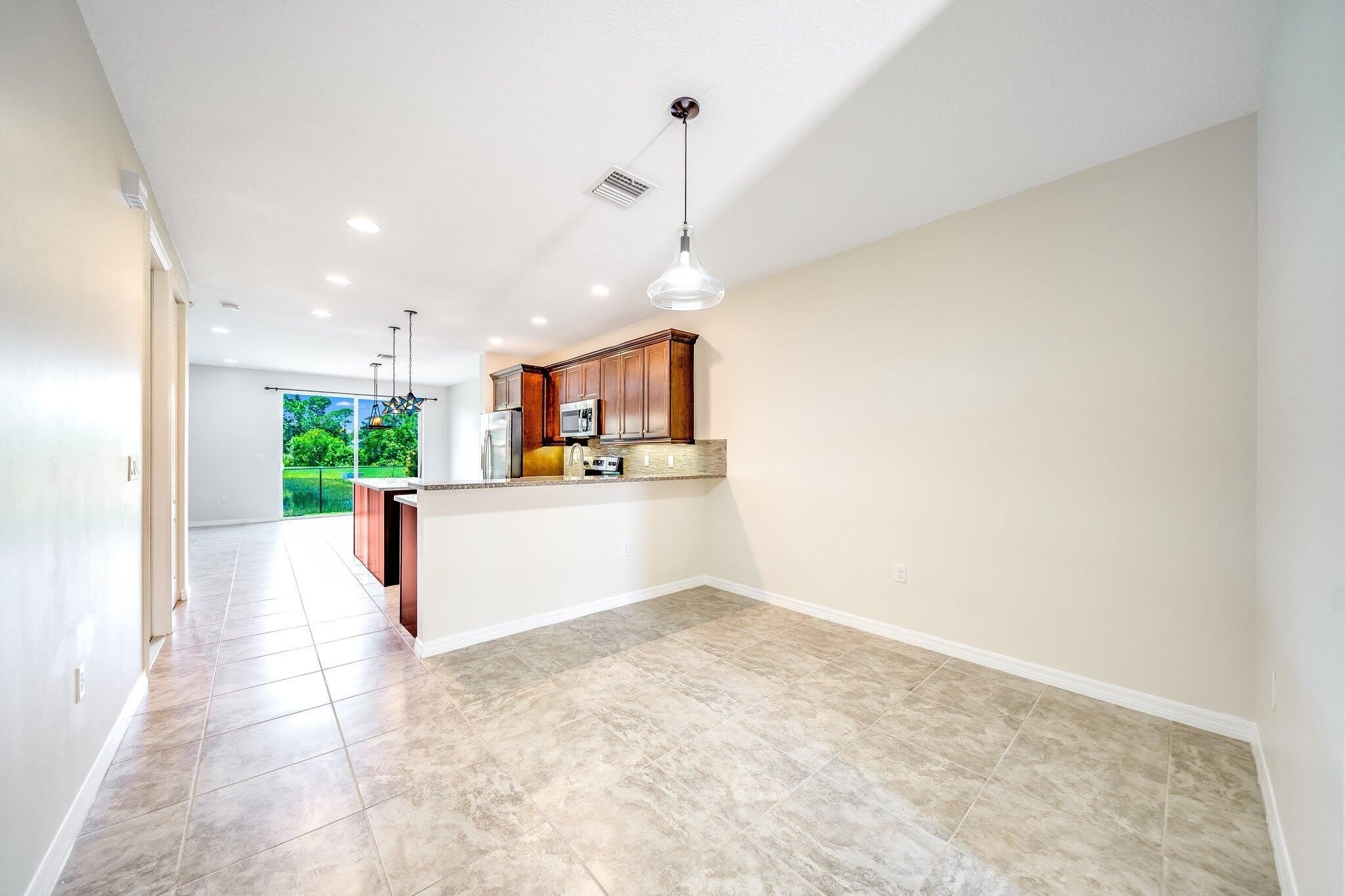 4543 Tara Cove Way – photo 5
