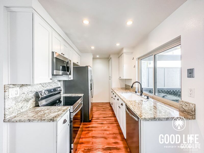 1280 River Vista Row – photo 1