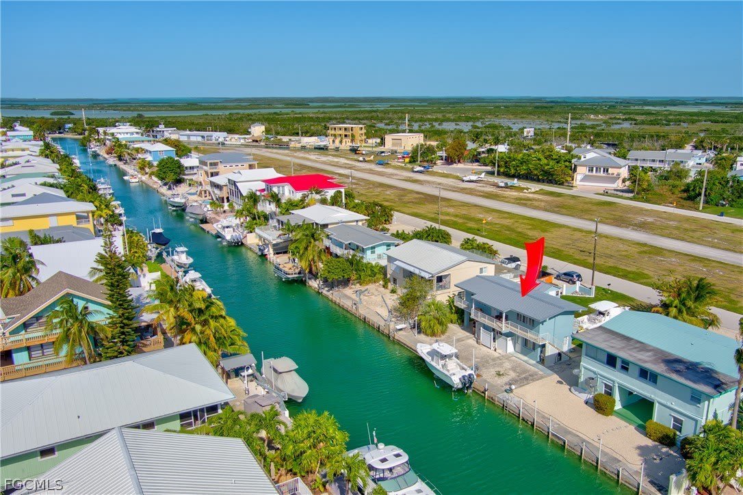 280 Airport Drive S – photo 3