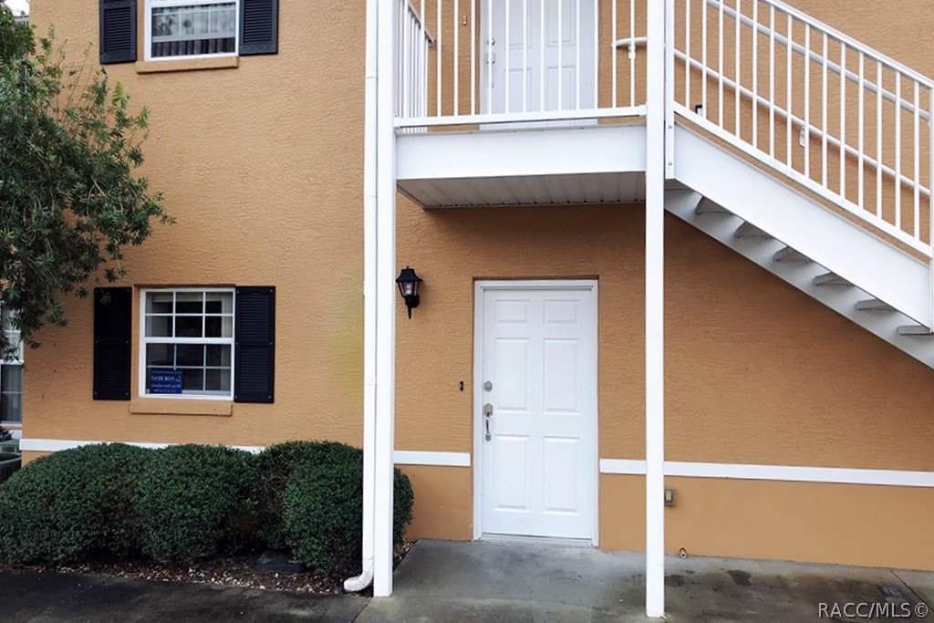 4450 E windmill Drive – photo 3