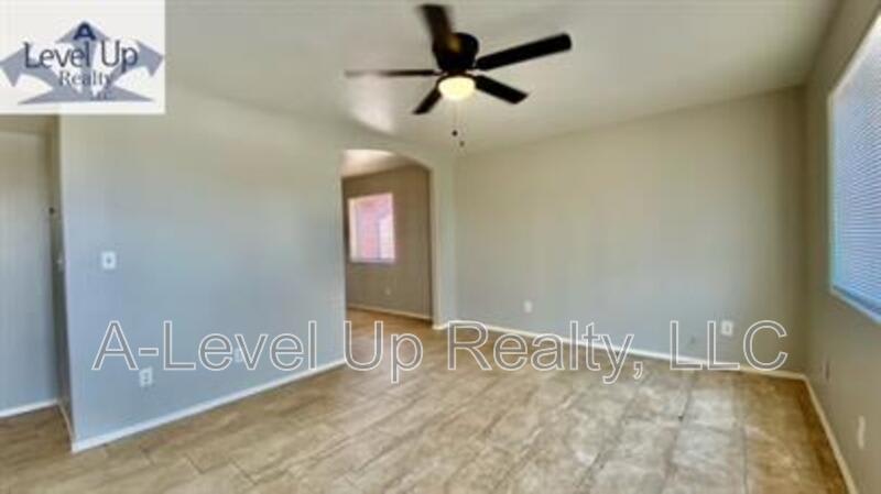 1045 South Herbert Avenue – photo 3