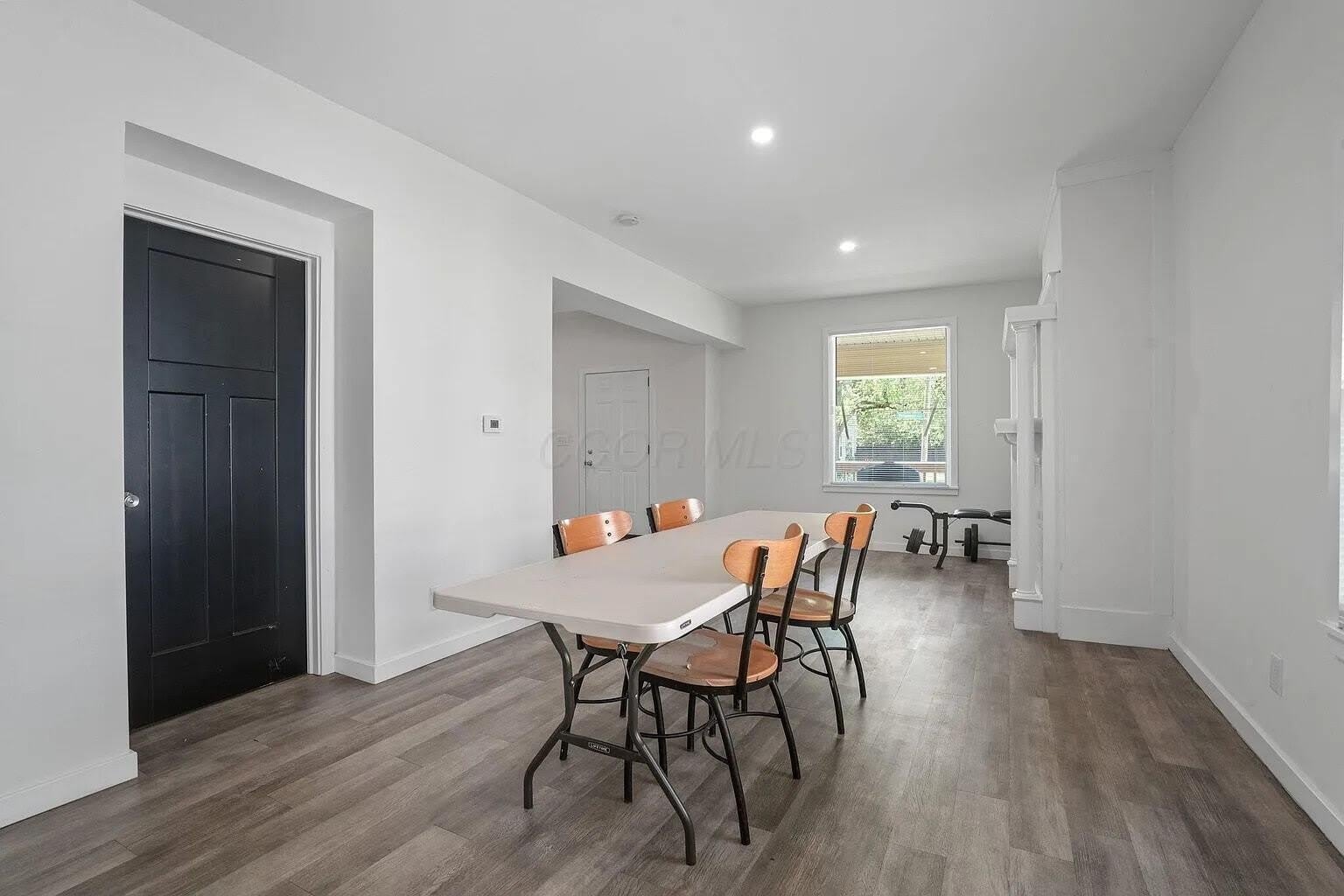 2278 Ridgeway Avenue – photo 5