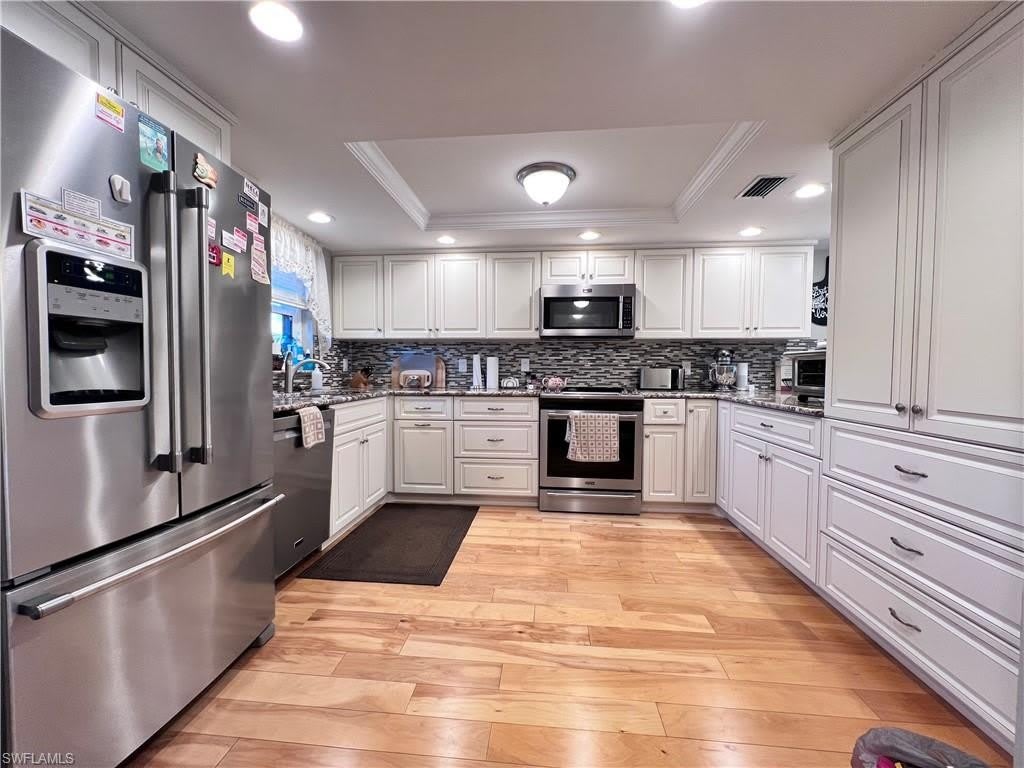 332 Charlemagne Blvd – photo 5