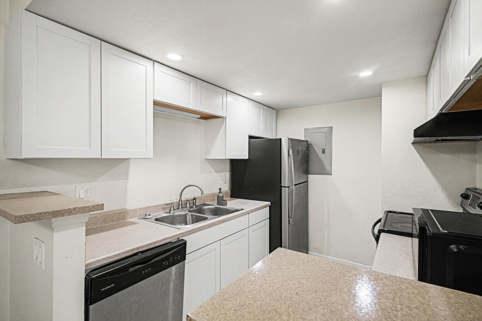 Your Next Home Has It All: 3 Bedrooms, 2 Baths & Double Parking! – photo 5
