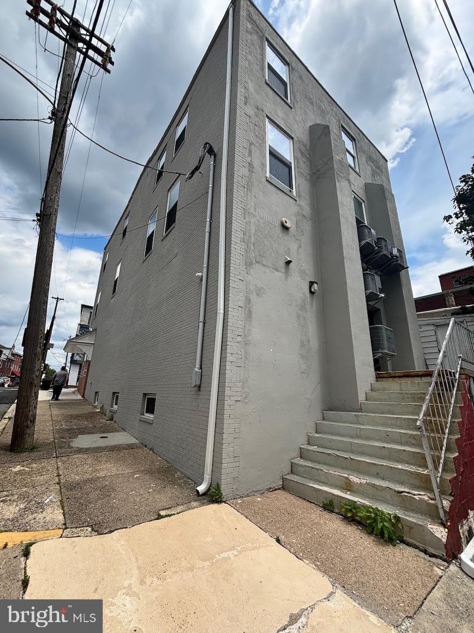 328 MILL Street – photo 3