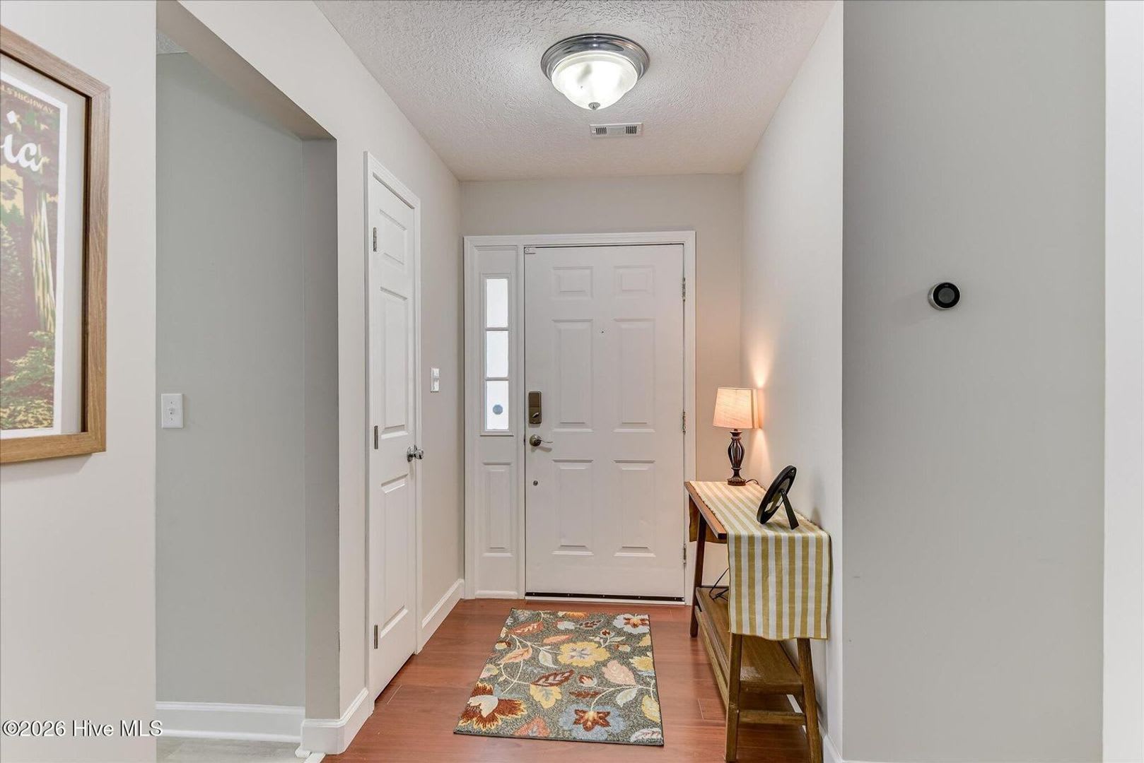 Beautiful one-story brick, 3 BR, 2 BA home for rent – photo 2