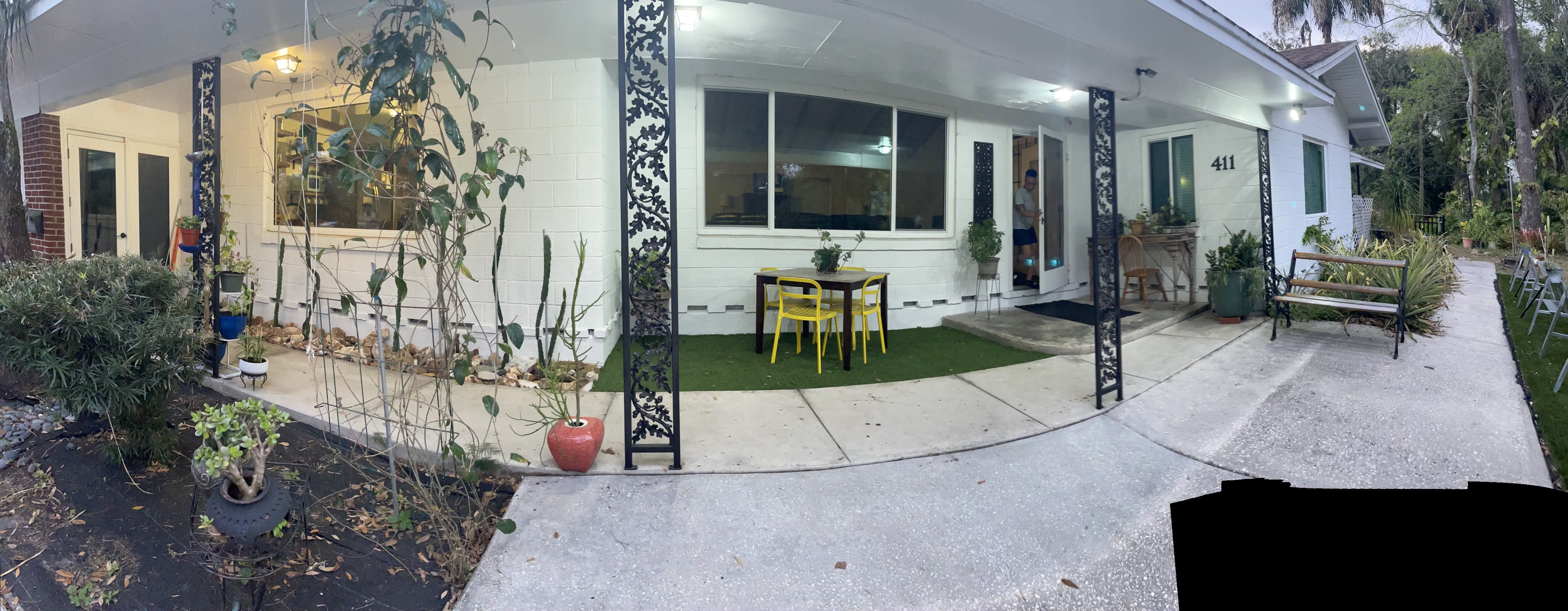 411 West Flora Street – photo 5