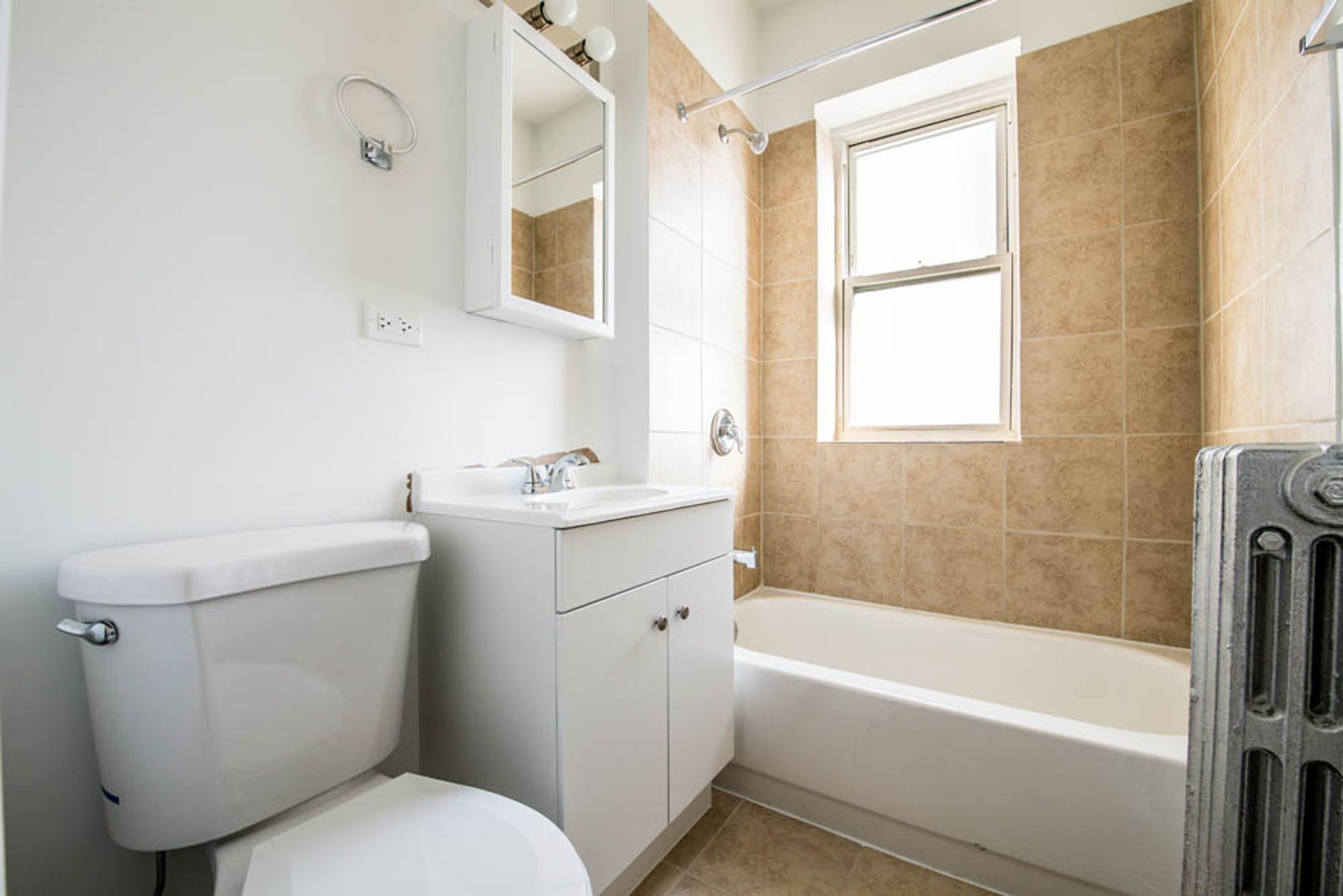 418 S Laramie – photo 2