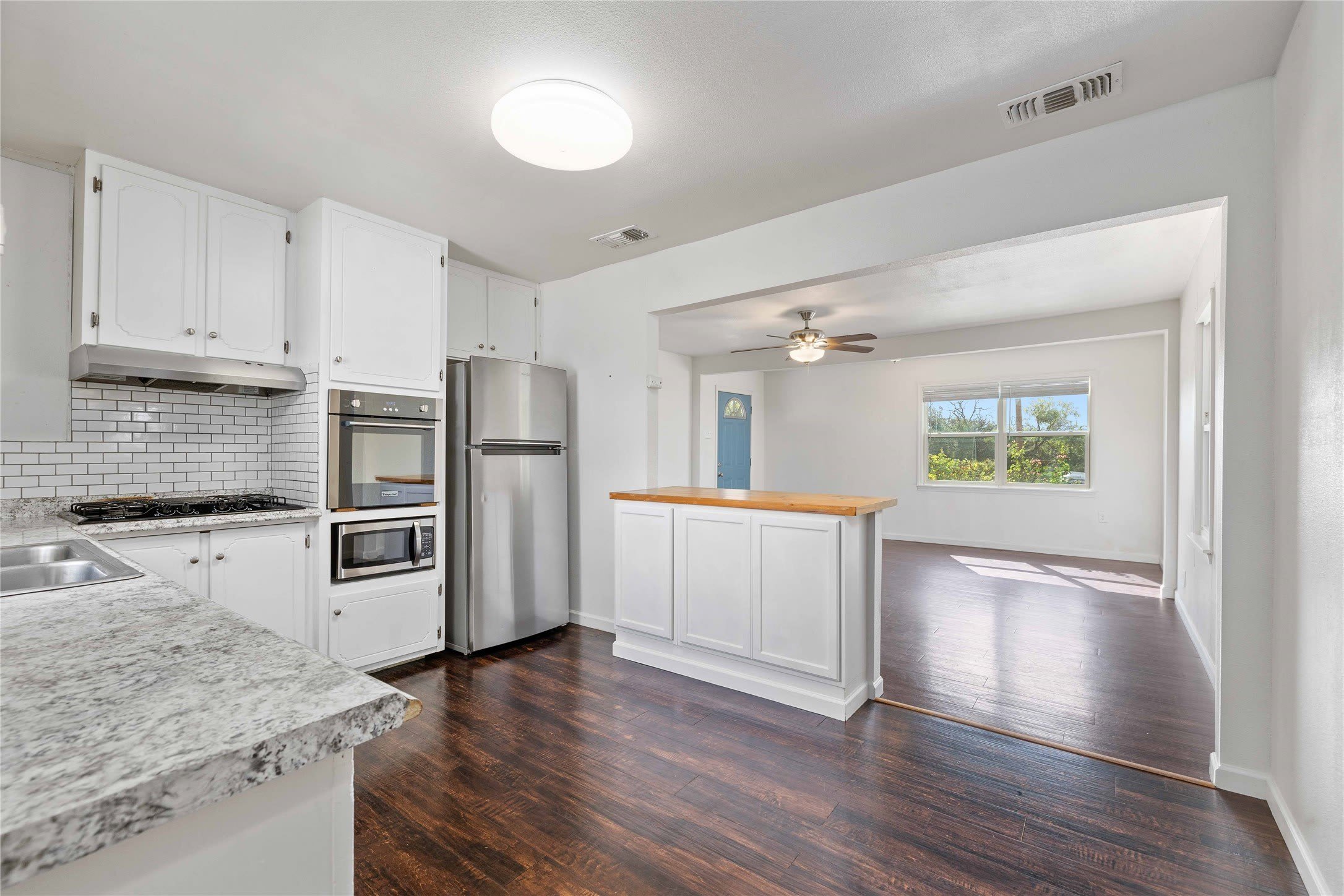 204 Northline Drive – photo 2
