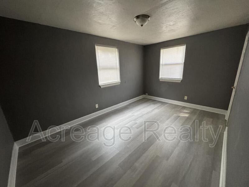 4114 Moncrief Rd – photo 5