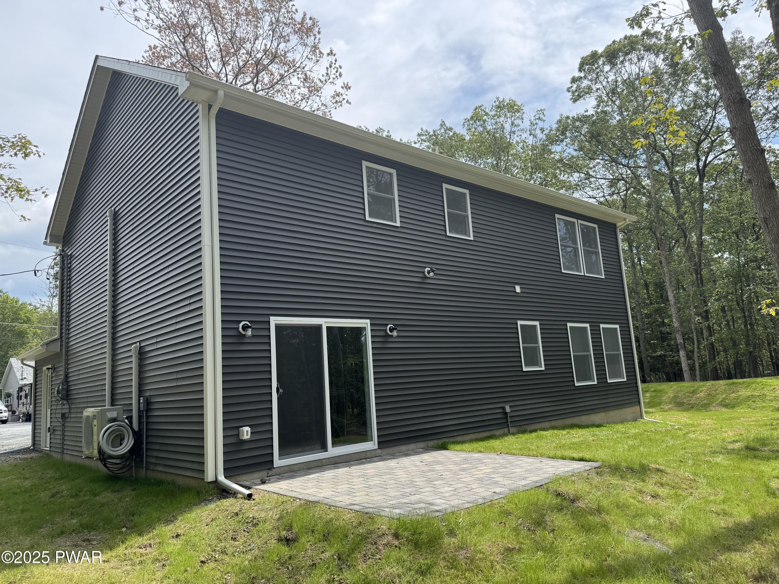 125 Cobblestone Drive – photo 3