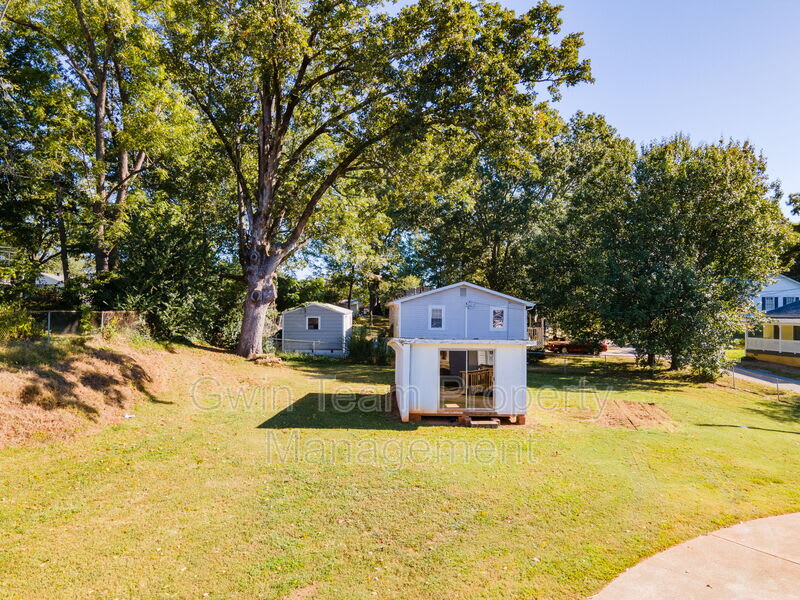 4715 S Lee St – photo 2