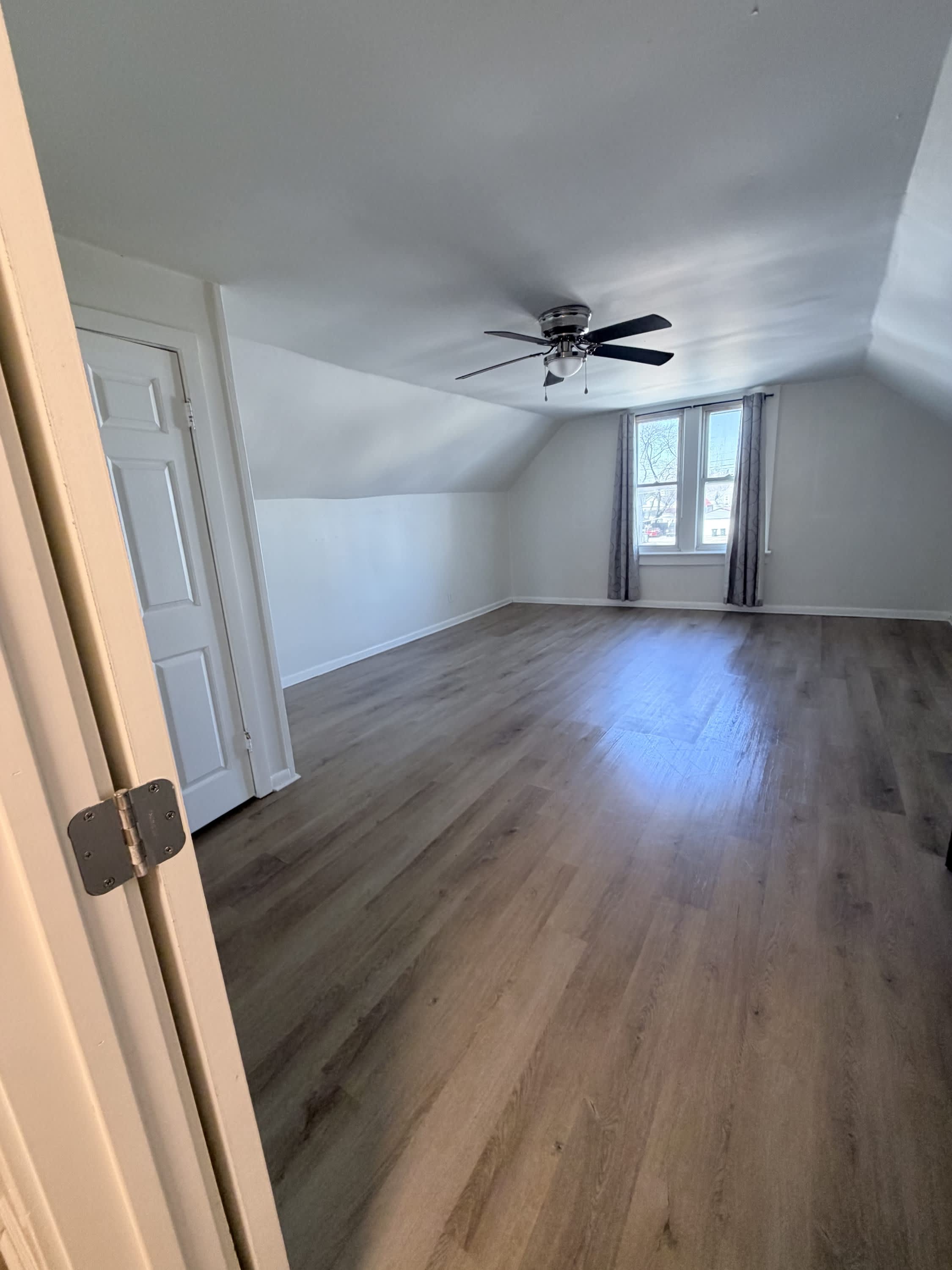 2210 West Iowa Street – photo 5