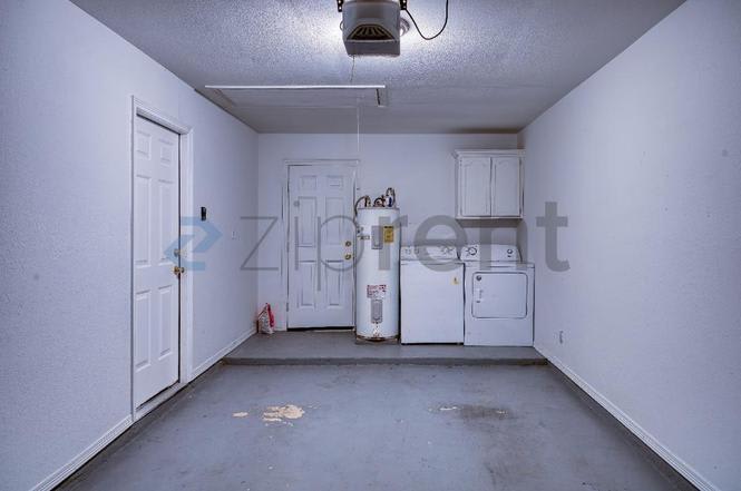 6053 Blanco River St – photo 2