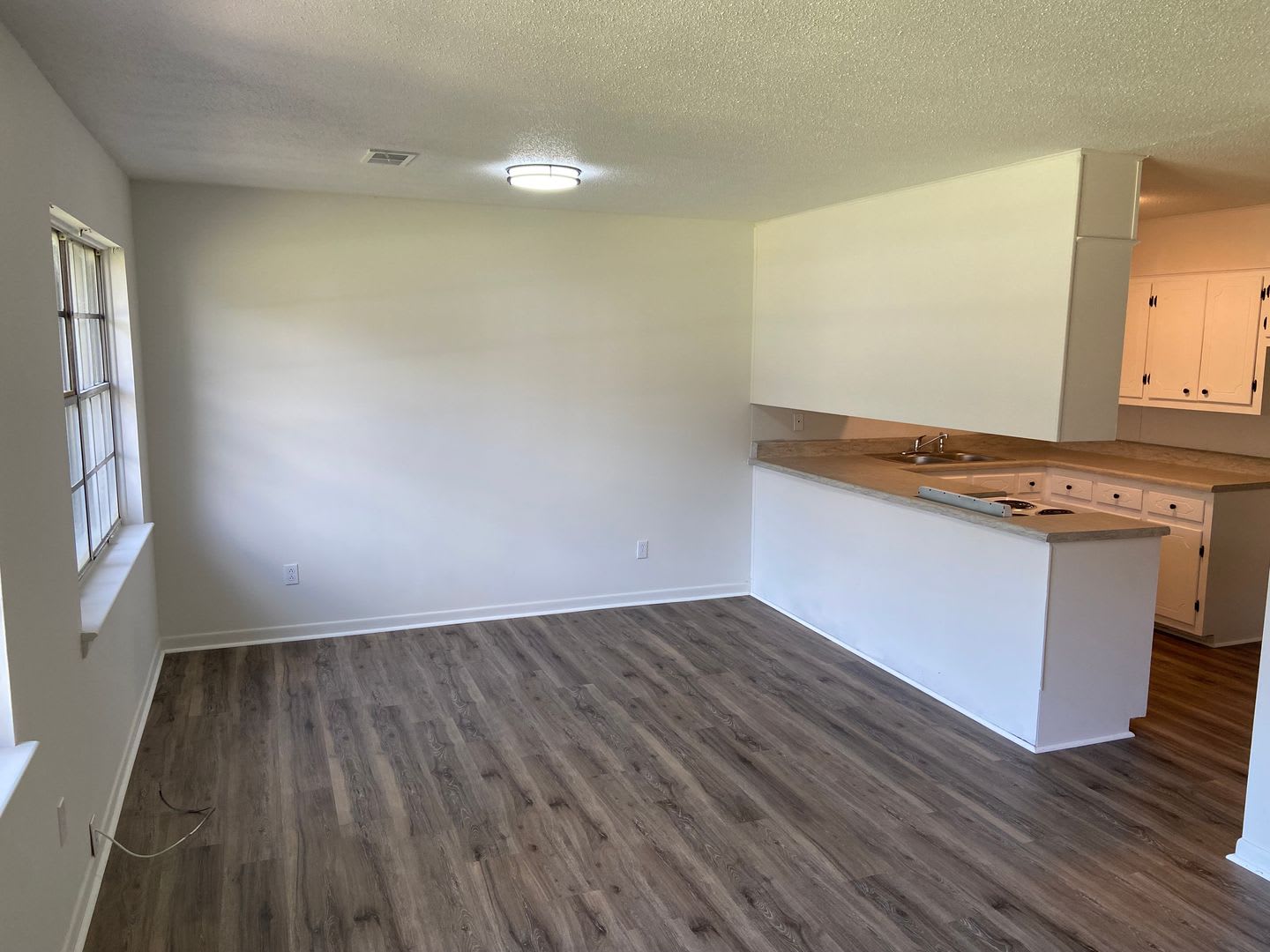 Cosby Apartments – photo 2