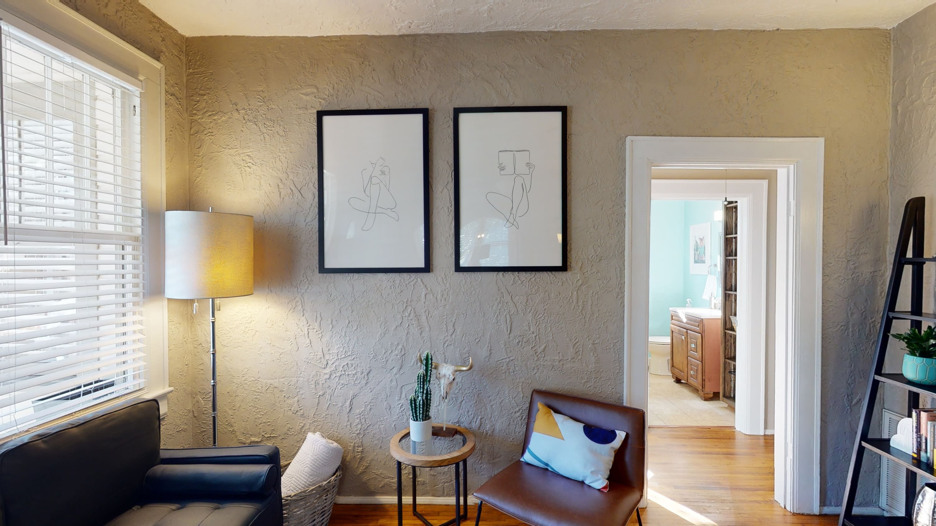 1827 Capitol Avenue – photo 4