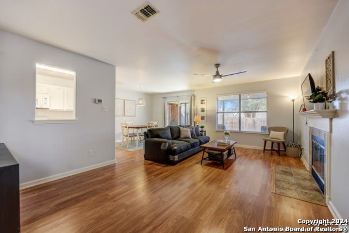 6062 BANTRY BAY – photo 5