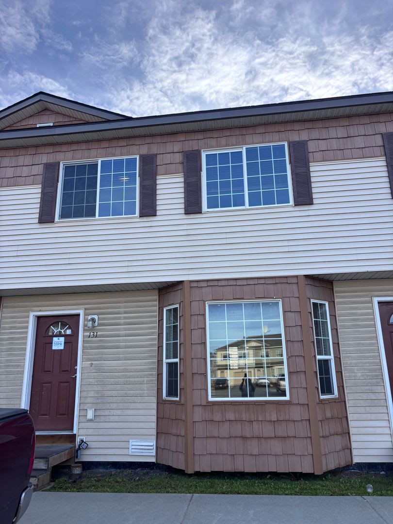 3 Bed 1 5 Bath Townhome Near Jber – photo 1