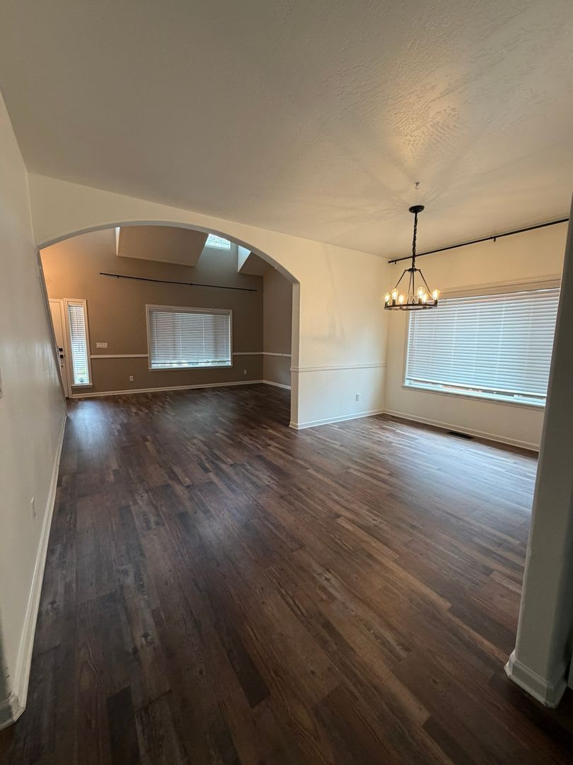 5 Bedroom, 2.5 Bedroom Home – photo 3