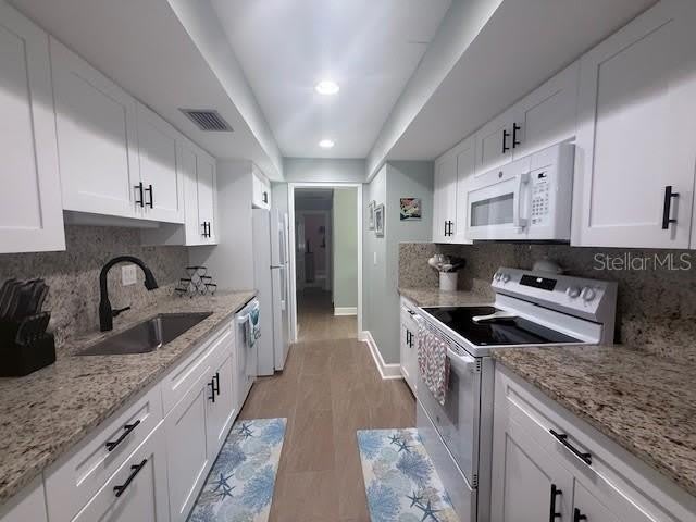 143 Whispering Sands Drive – photo 2