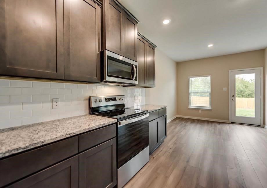 312 Golden Sands Lane – photo 2