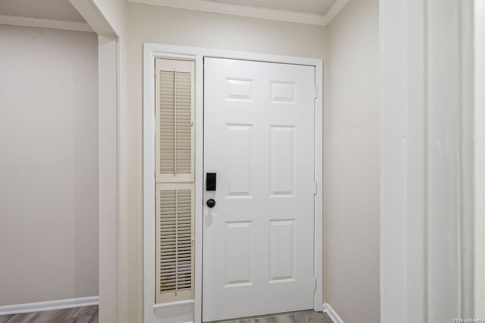 6106 VANCE JACKSON RD – photo 5