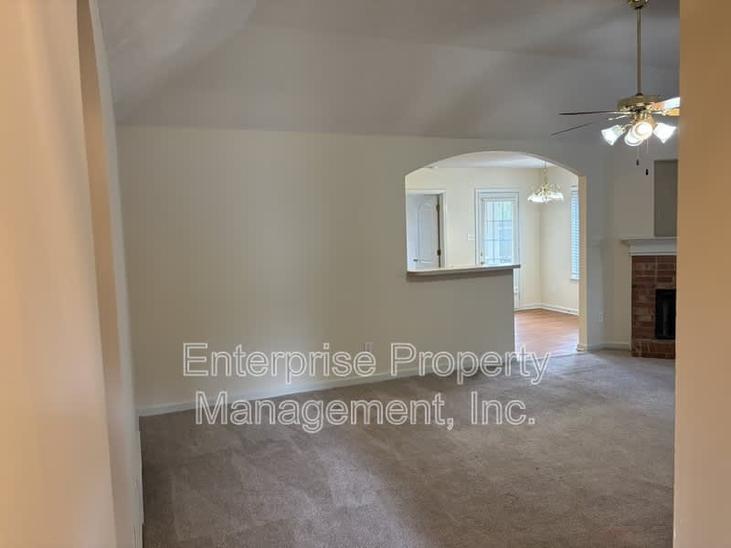 10127 Cross Valley Drive – photo 2