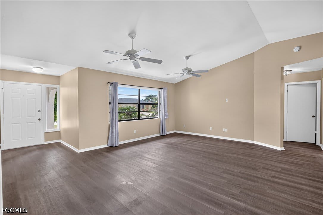 718 SW 35th Terrace – photo 4