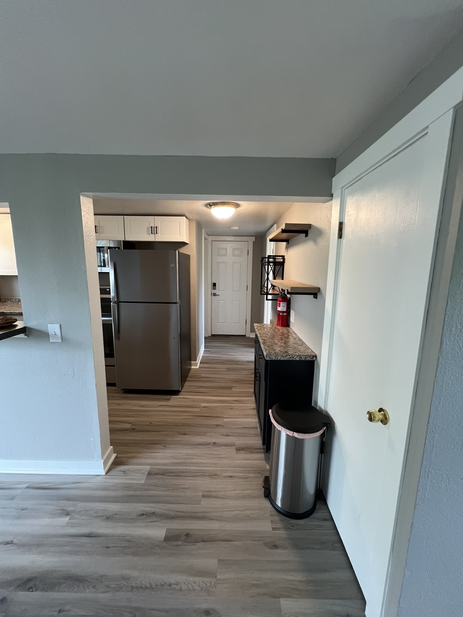610 West 4Th Street – photo 4