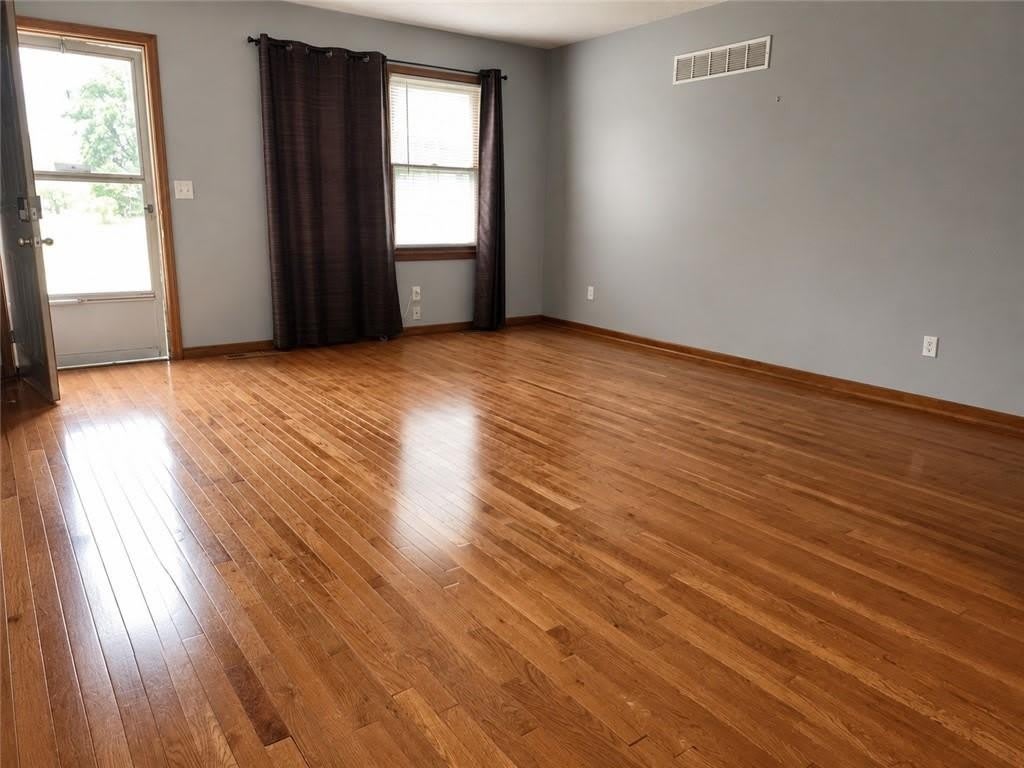 227 E Colleen Drive – photo 2