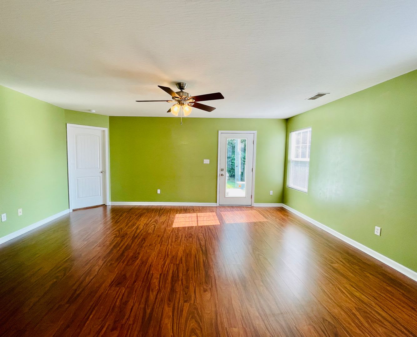 3 Bedroom Ranch in Coventry! – photo 4