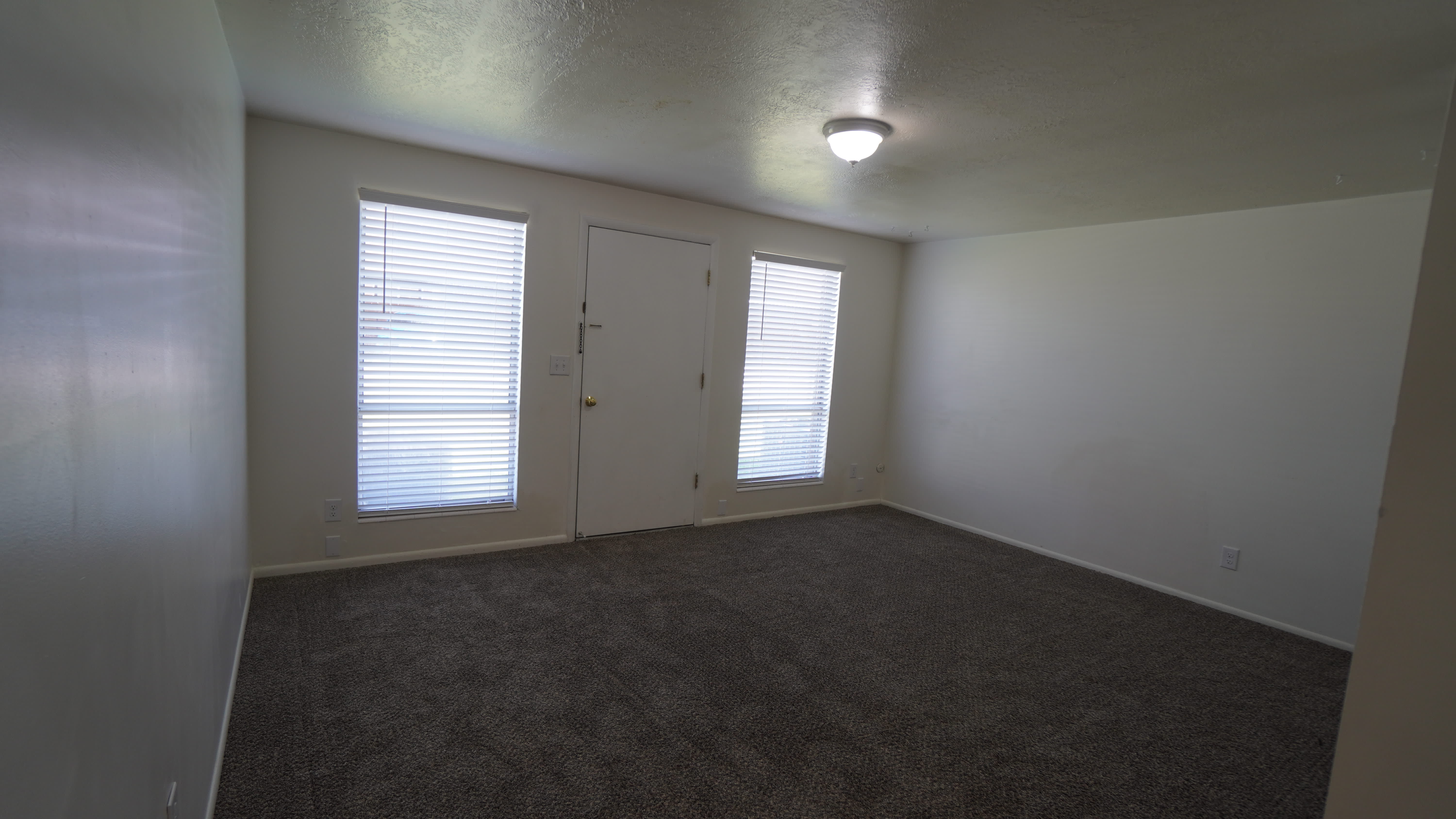 1273 E Gordon Ave – photo 5