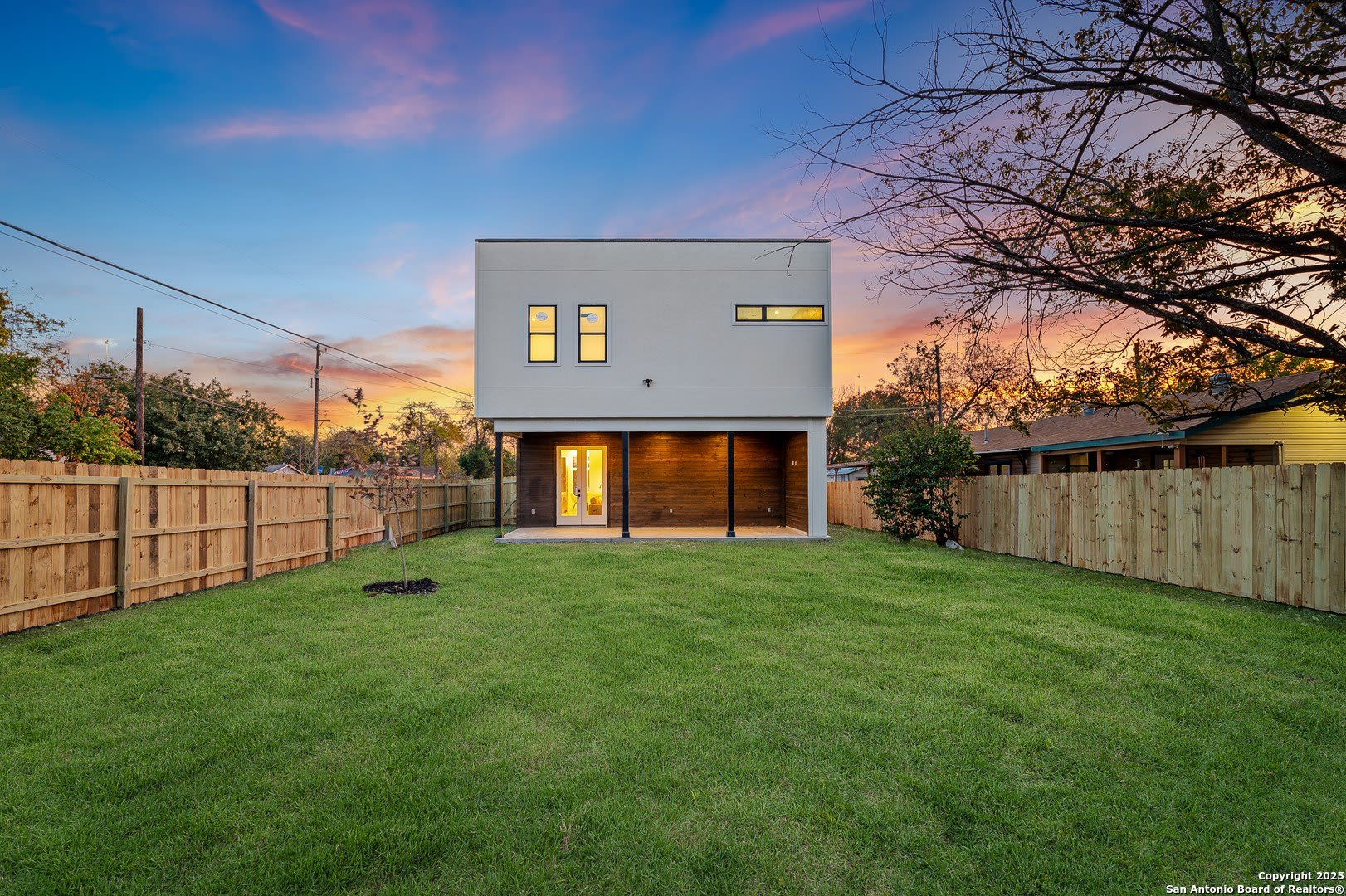 257 E Baylor – photo 5