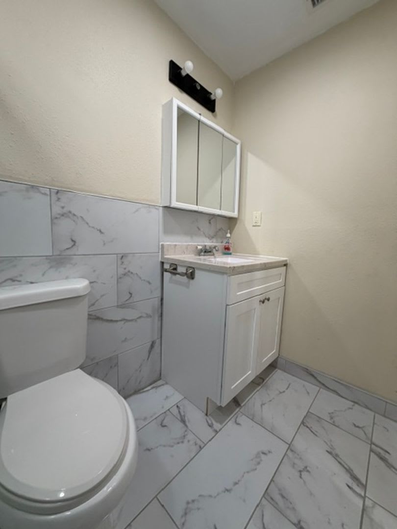 1234 E. Esther Street – photo 4