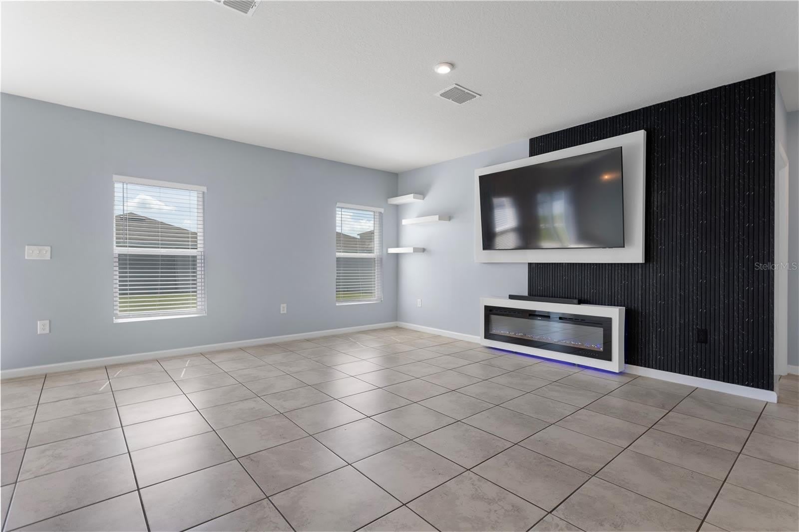 1582 FINNIGAN Circle – photo 5