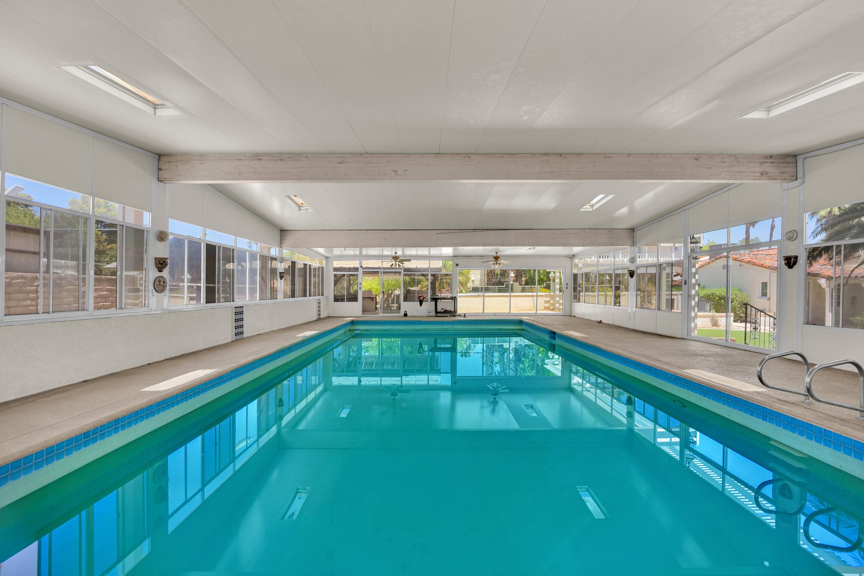 1250 Shadow Lane – photo 2