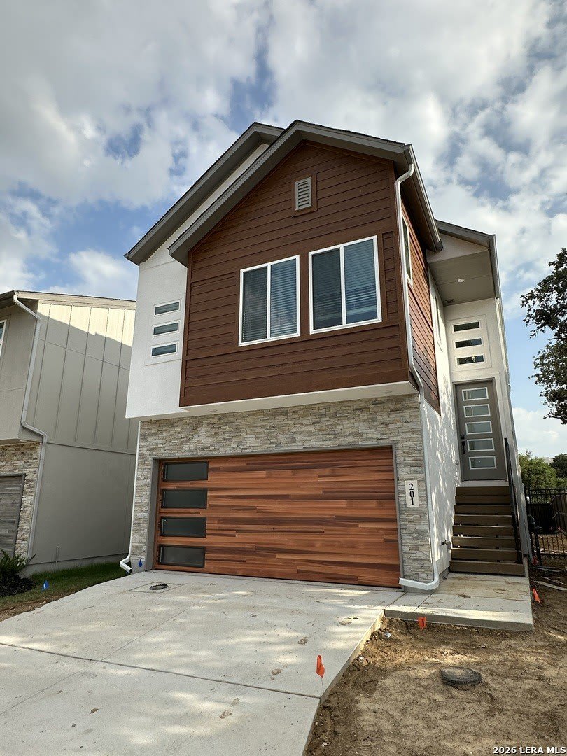 20675 Huebner Road – photo 2