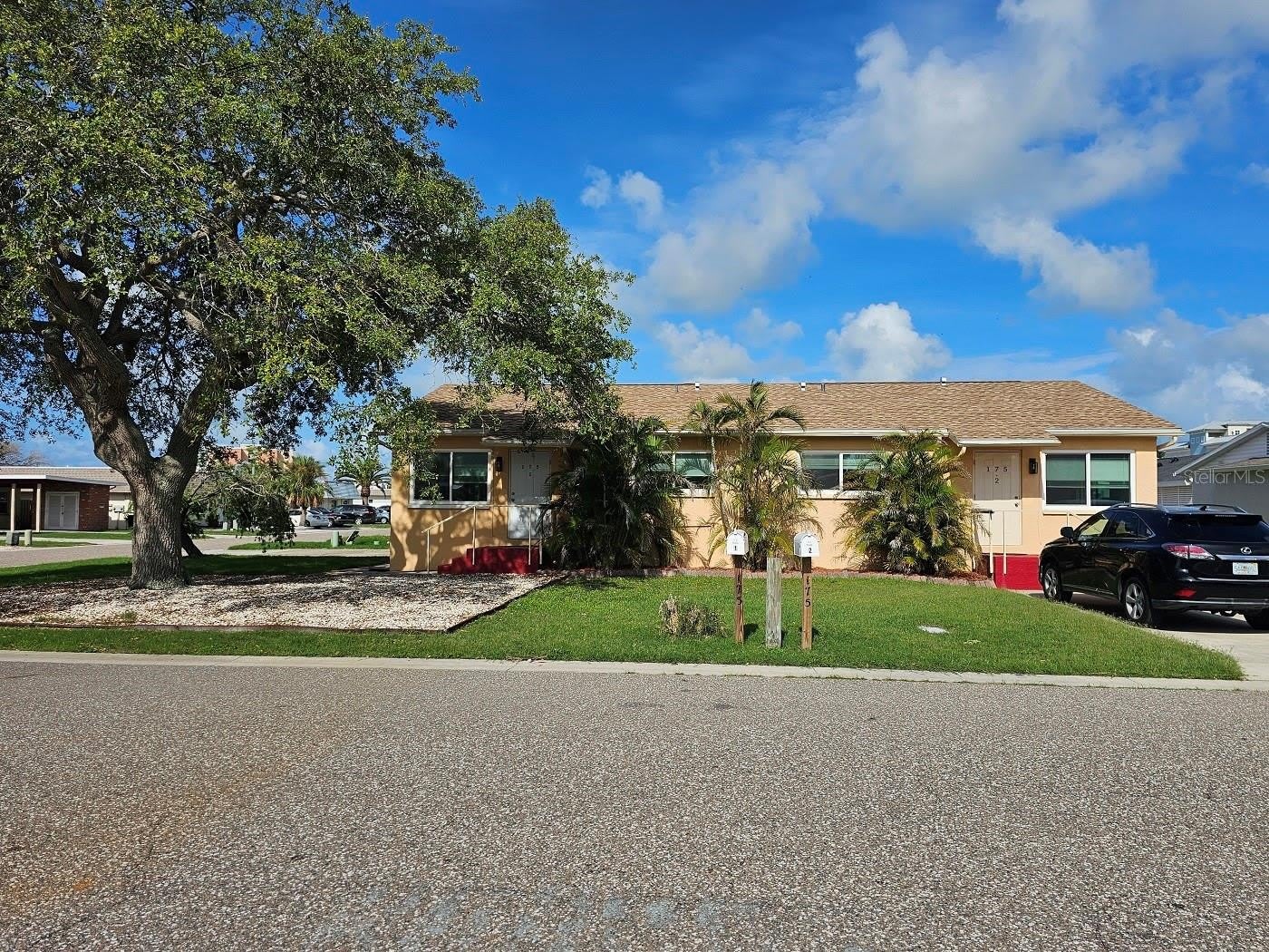 175 174TH TERRACE Drive E – photo 1