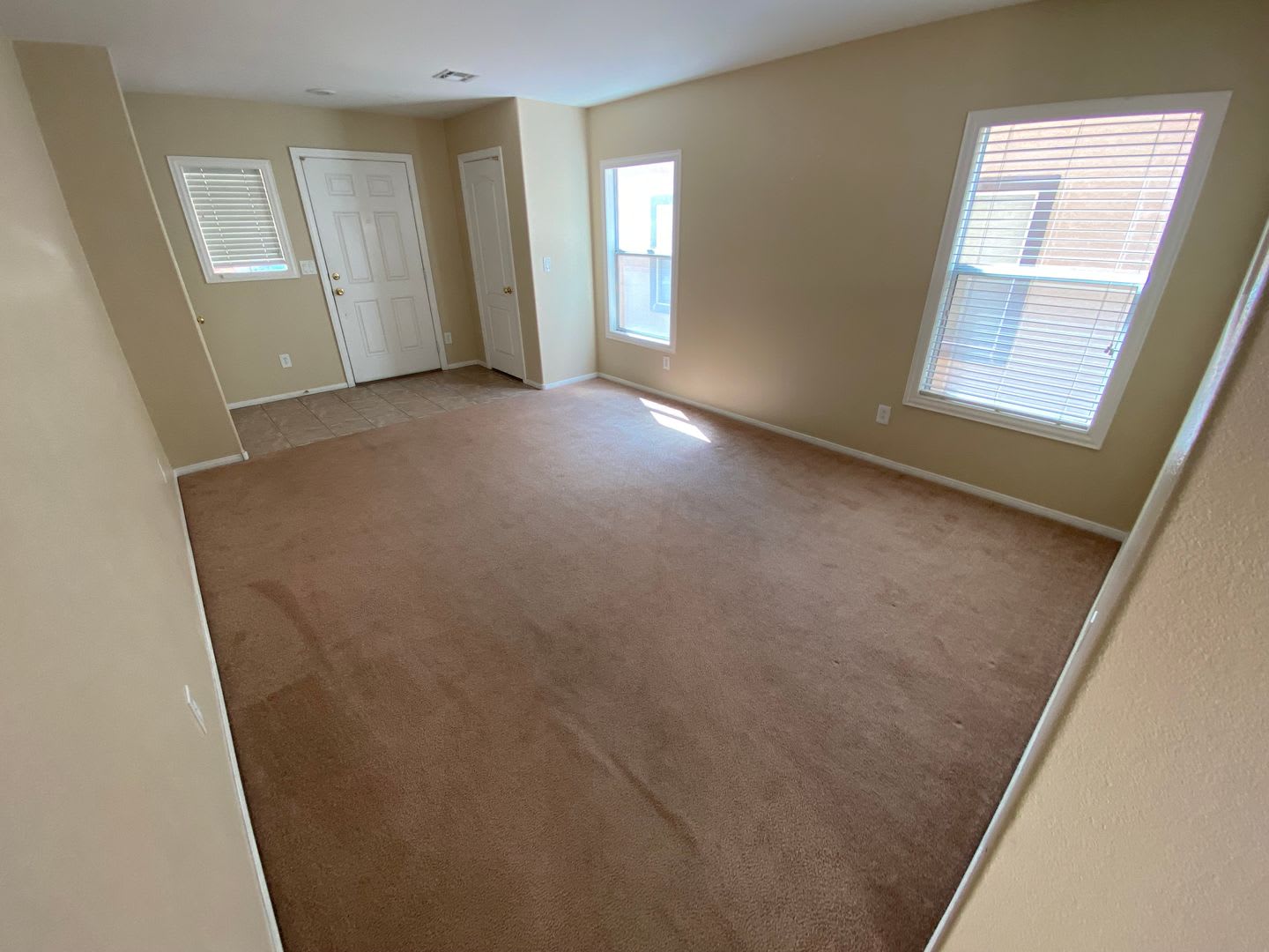 Wonderful 3 Bed 2 5 Bath Home Located In Summerlin – photo 2