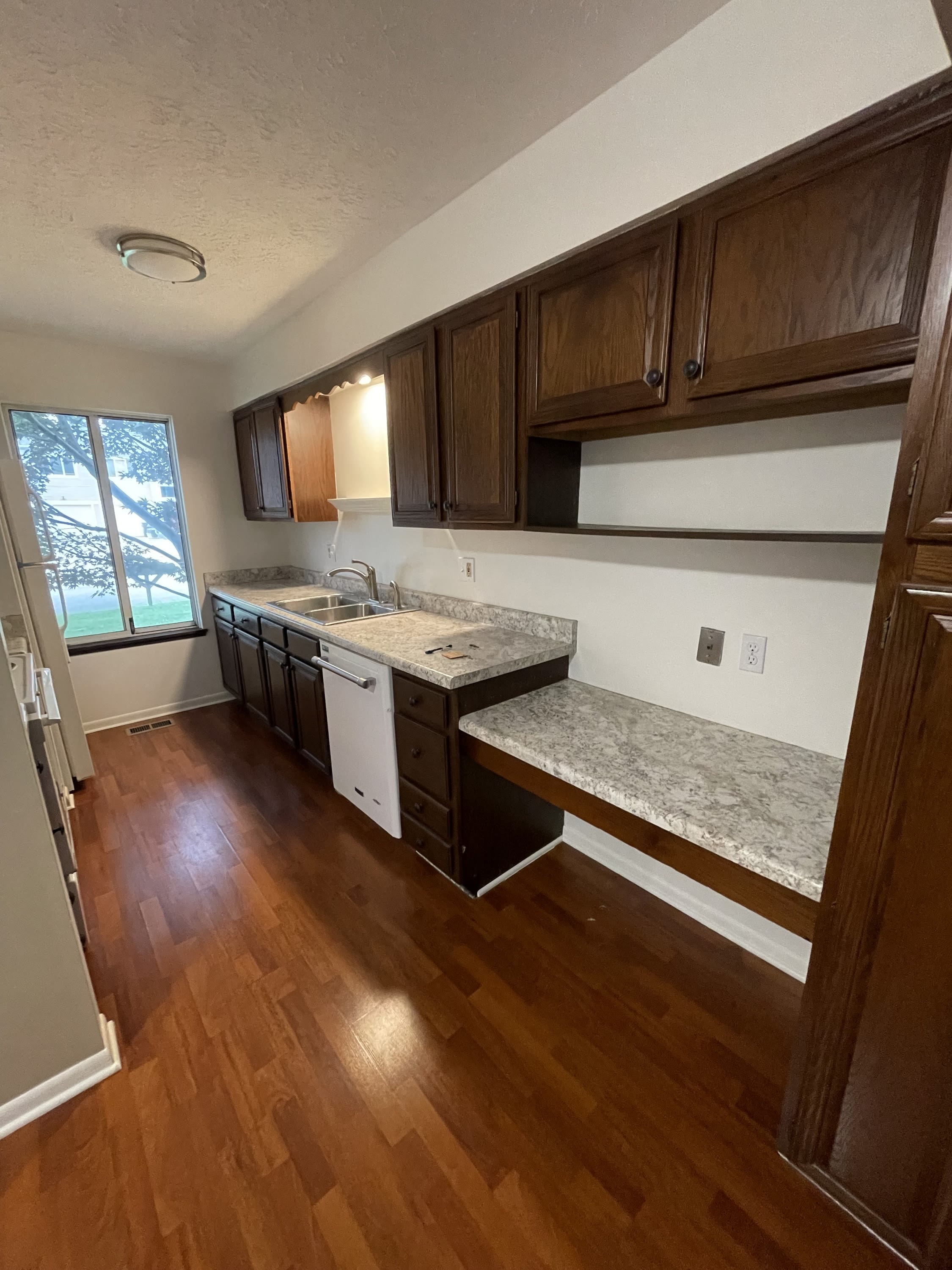2177 Woodleaf Court – photo 5