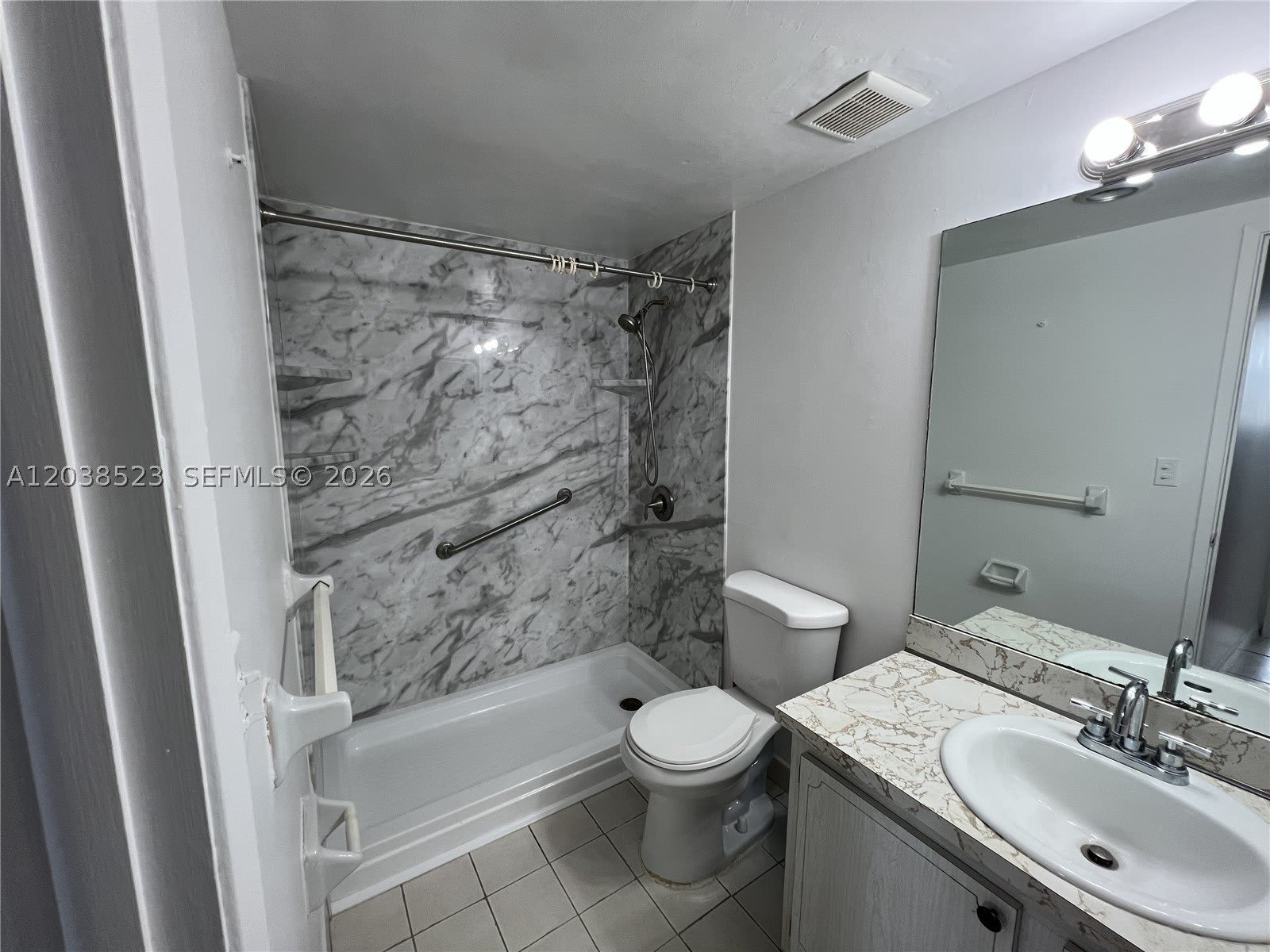 920 Ne 169Th St – photo 5
