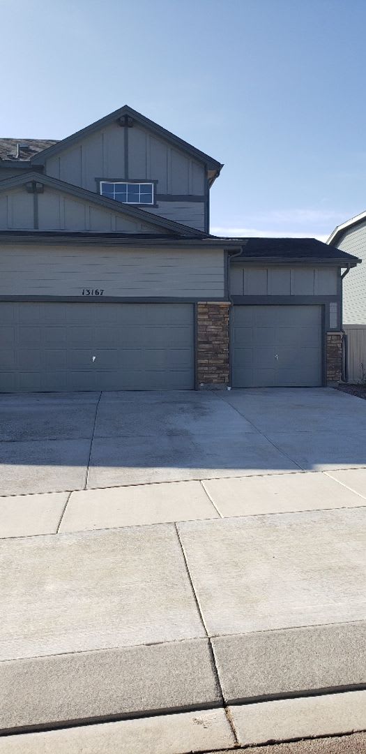 Newer 3 Bedroom home with 2 1/2 baths in Meridian Ranch – photo 2