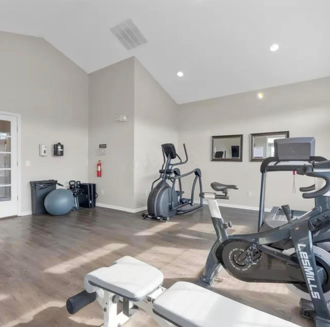 7624 Lorimar Drive – photo 2